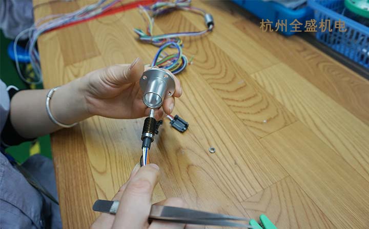 什么是滑環(huán)？導(dǎo)電滑環(huán)分類